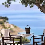Kanala 4* Kythnos